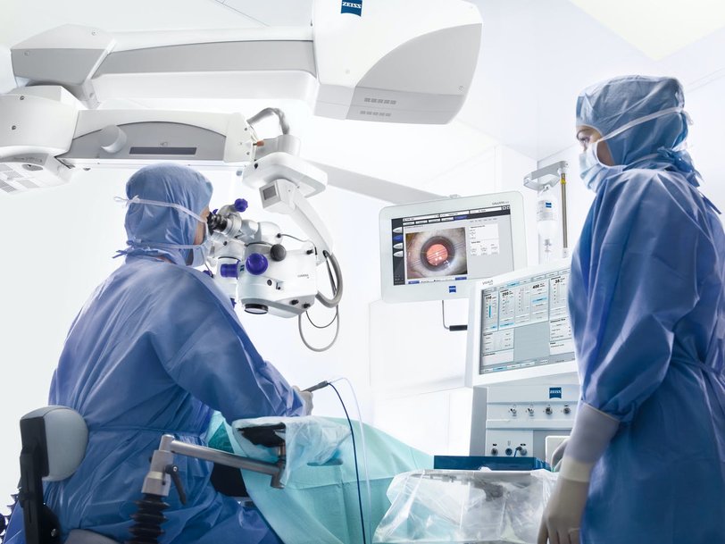ZEISS partners with Microsoft for better patient care through data-driven healthcare and to enhance quality and efficiency in manufacturing